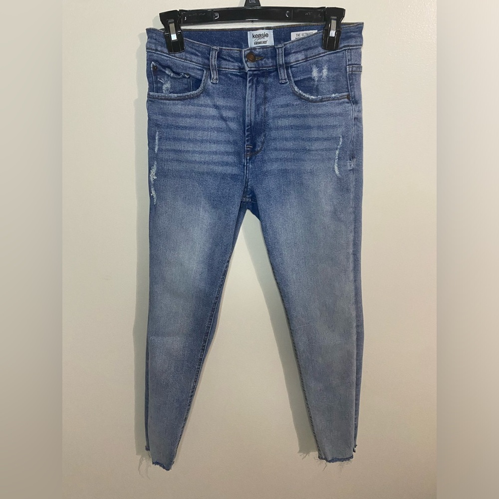 Kenzie ultimate high rise skinny 6/28 denim jeans.